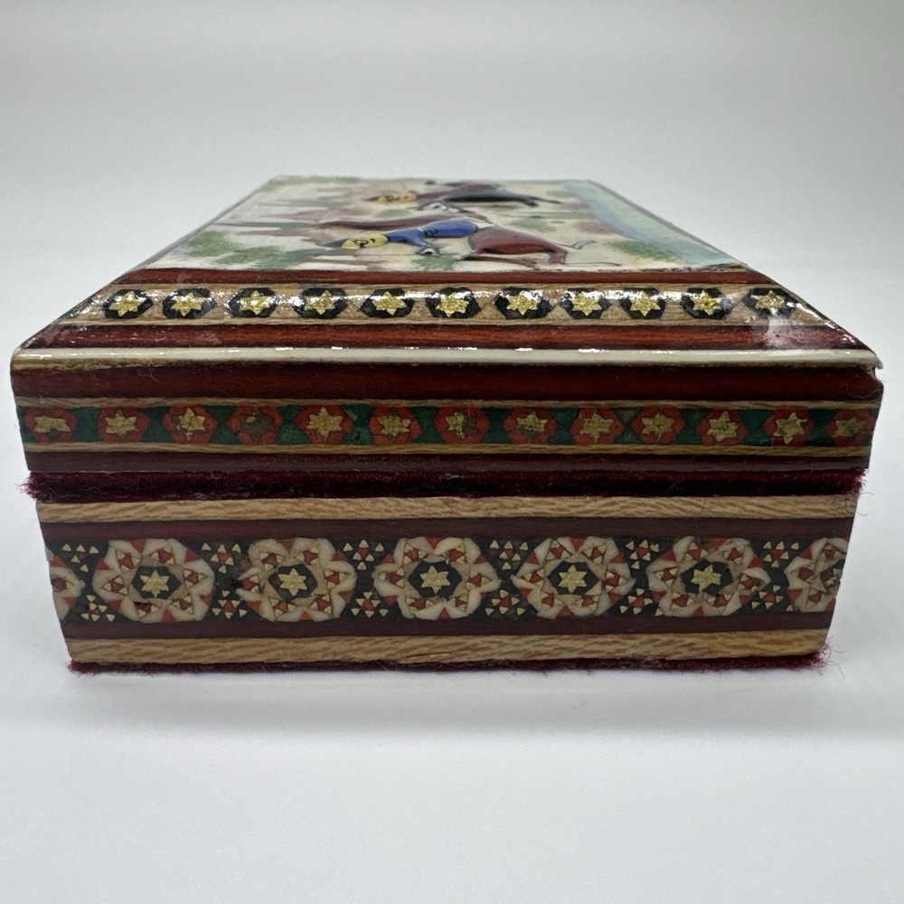 Persian‎ Khatam Wood Trinket Box Hand Made Inlaid With Hunting Scenes On Lid - Picture 6 of 16